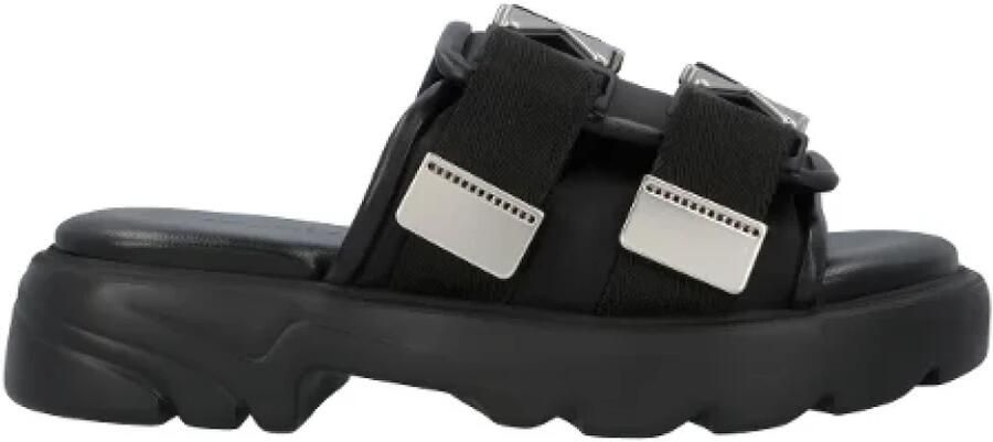 Bottega Veneta Gevoerde platte sandalen van technische stof