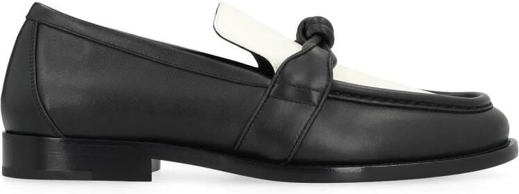 Bottega Veneta Leren Loafers met Knoop