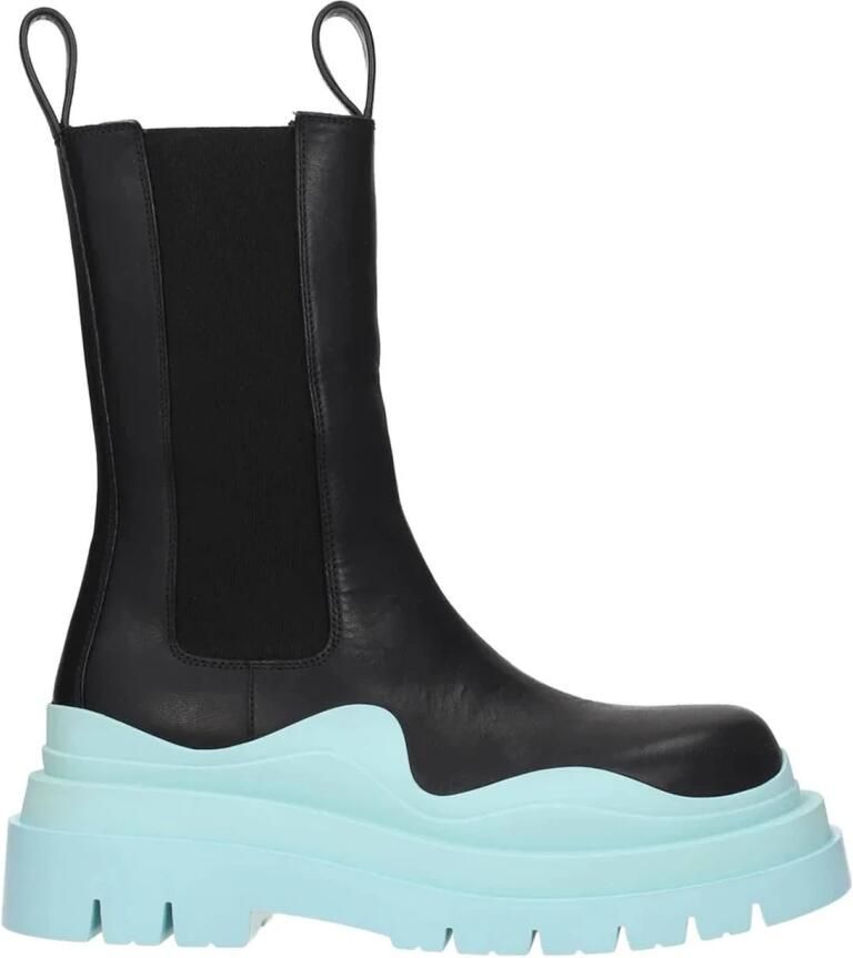 Bottega Veneta Chelsea Laarzen van Plantaardig Gelooid Leer Black Dames