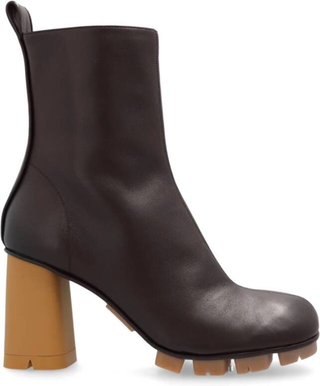 Bottega Veneta Gehakte enkellaarzen Shore Brown Dames