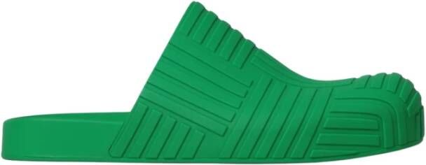 Bottega Veneta Groene Rubberen Slippers Intrecciato Patroon