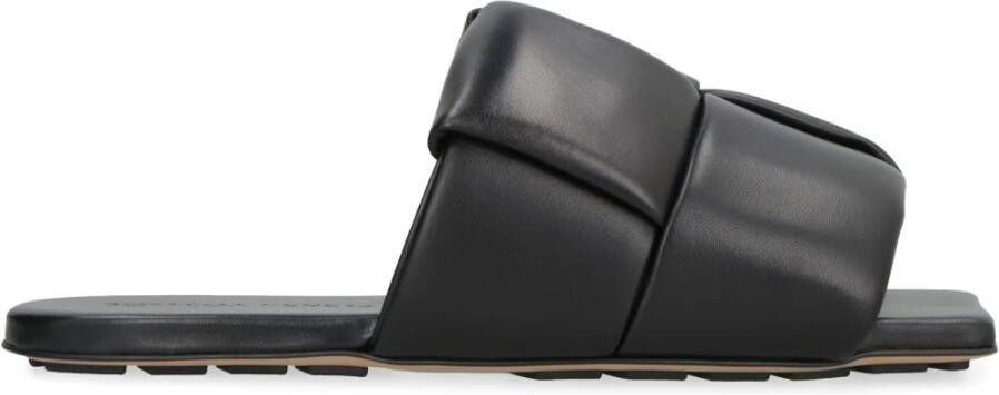 Bottega Veneta Intrecciato Leren Muiltjes met Rubberen Zool