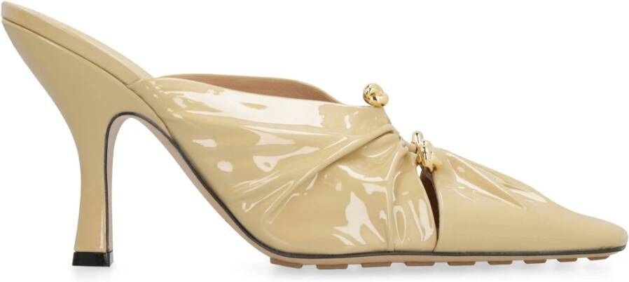 Bottega Veneta Leren Muiltjes met Metalen Detail