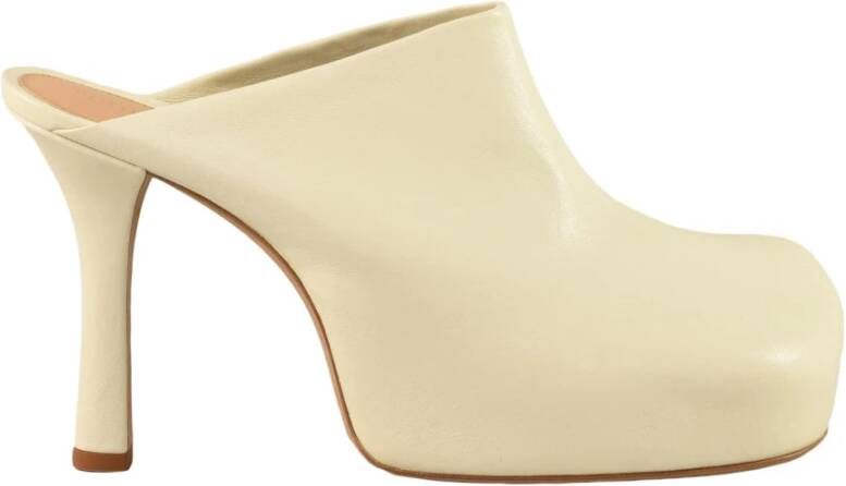 Bottega Veneta Leren Schoenen Beige Dames