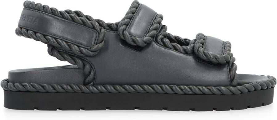 Bottega Veneta Platte sandalen met Torchon decoratie