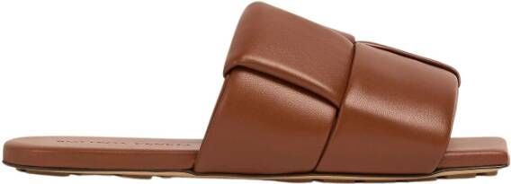 Bottega Veneta Stijlvolle Sandalen voor Zomerdagen Brown Dames