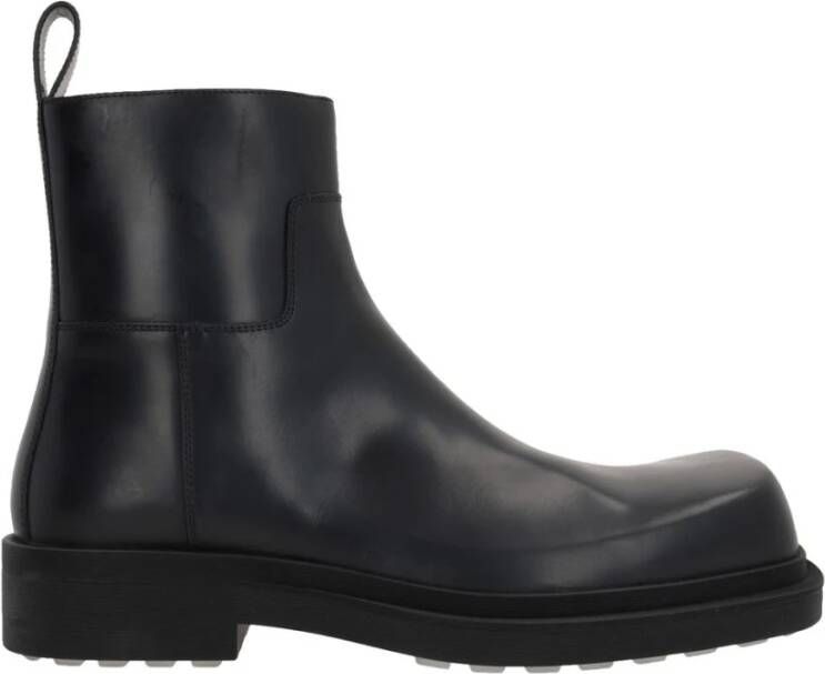 Bottega Veneta Stijlvolle leren enkellaarzen met rubberen zool