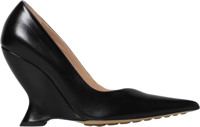 Bottega Veneta Zwarte hoge hak puntige pumps