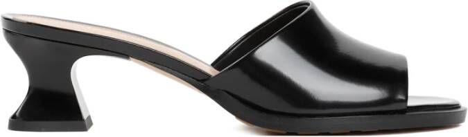 Bottega Veneta Zwarte Leren Sandalen Elegante Comfortabele Stijl