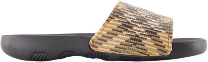 Burberry Check Dive Slides