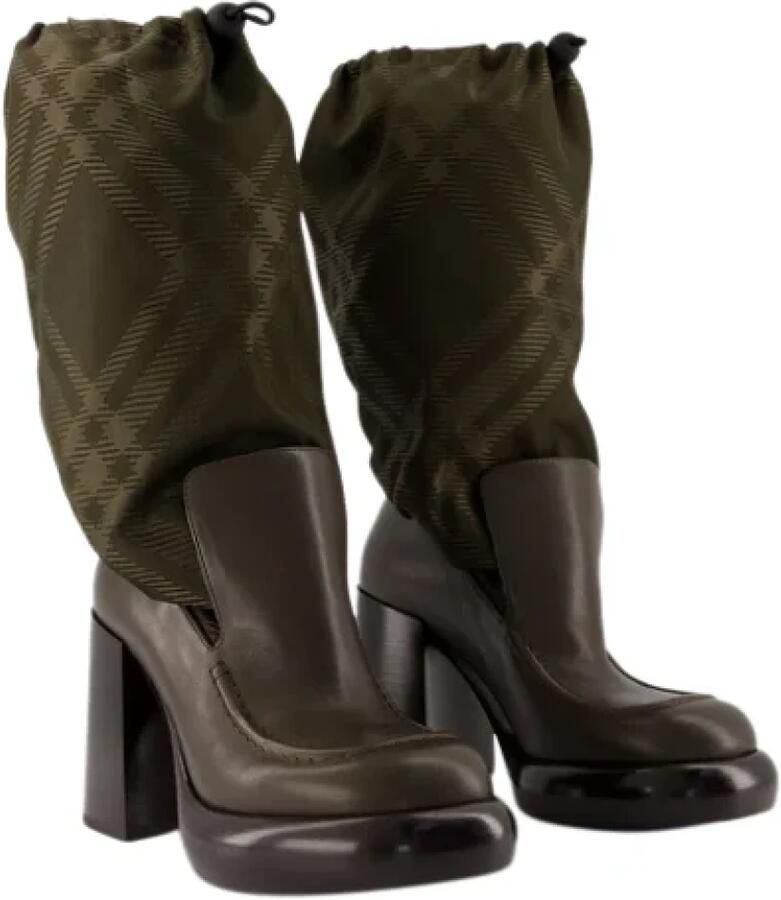 Burberry Leather boots