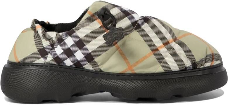 Burberry Groene Loafer Schoenen Elegant Comfortabele Stijl