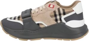 Burberry Leather sneakers Beige Dames