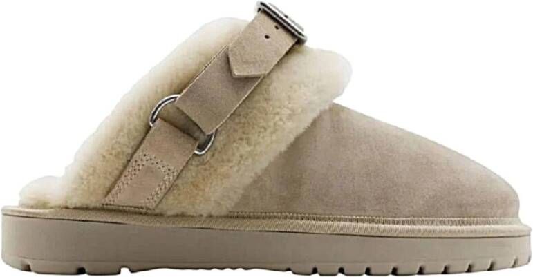 Burberry Stijlvolle Schoenen voor Buitensport