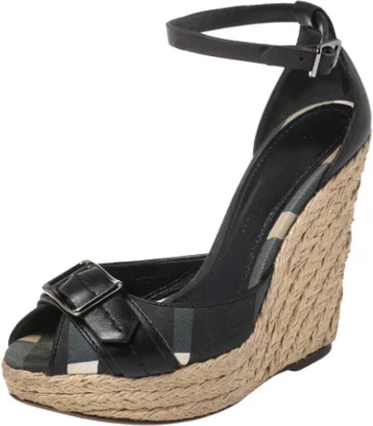 Burberry Vintage Pre-owned Canvas sandals Black Dames