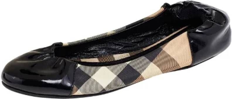 Burberry Vintage Pre-owned Coated canvas flats Black Dames