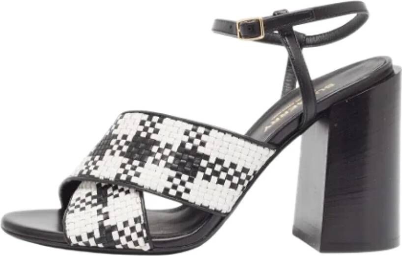 Burberry Vintage Pre-owned Fabric sandals White Dames