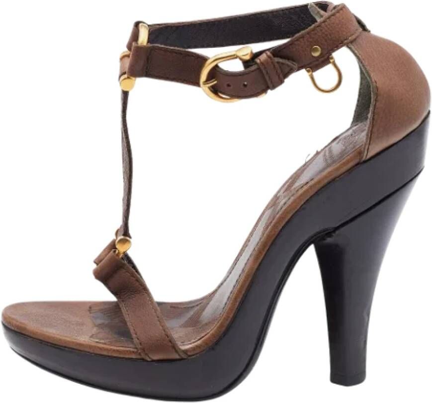 Burberry Vintage Pre-owned Leather sandals Brown Dames