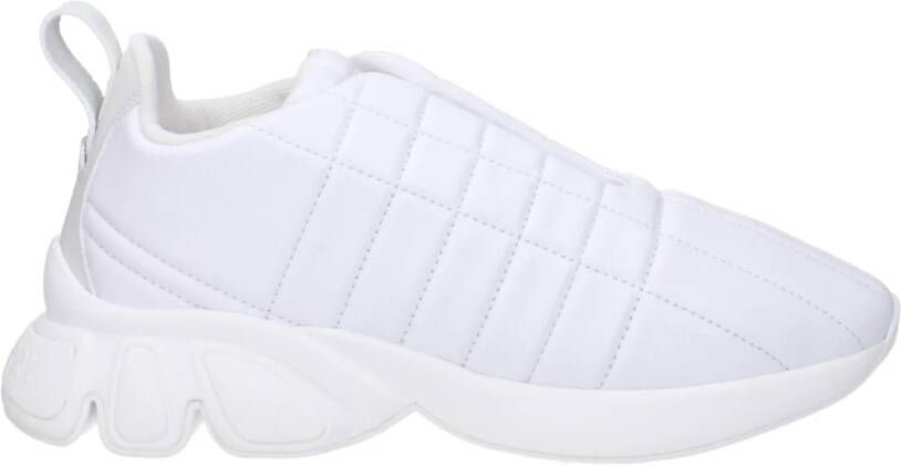Burberry Klassieke witte sneakers Nieuw met doos White Dames