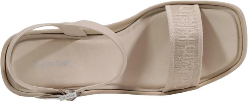 Calvin Klein High Wedge Sandals - Foto 2