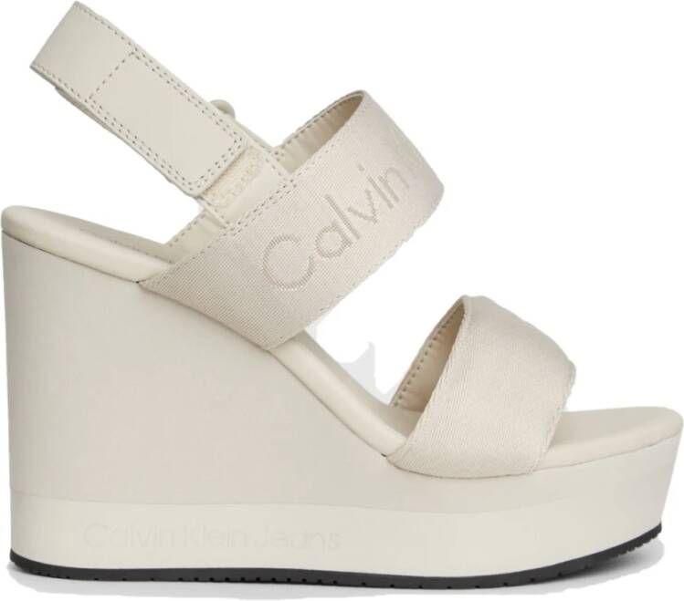 Calvin Klein Elegante Beige Sandalen Gekruiste Banden Beige Dames