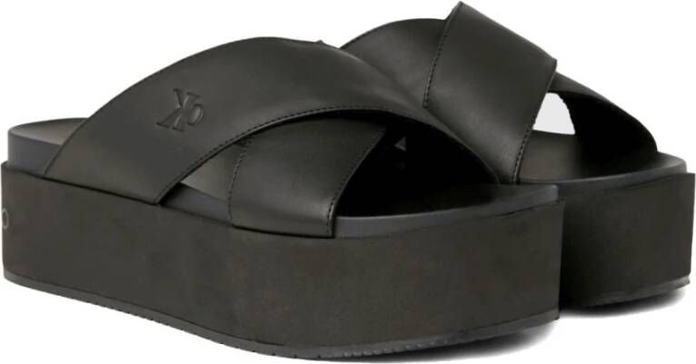 Calvin Klein Jeans Zwarte Cross Flatform Slippers Black Dames