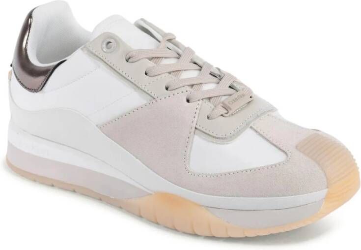 Calvin Klein Witte Leren Sneaker met Gedetailleerd Stiksel