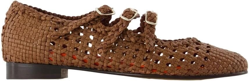 Carel Ariana S Sandalen