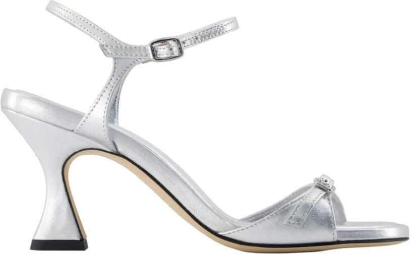 Carel Celeste Pumps