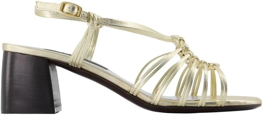 Carel Copacabana Pumps