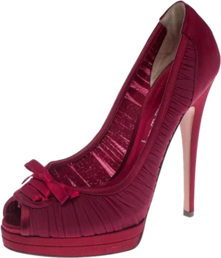 Casadei Pre-owned Satin heels Red Dames