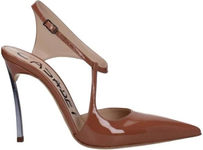 Casadei Roze Lakleren Puntige Neus Sandalen