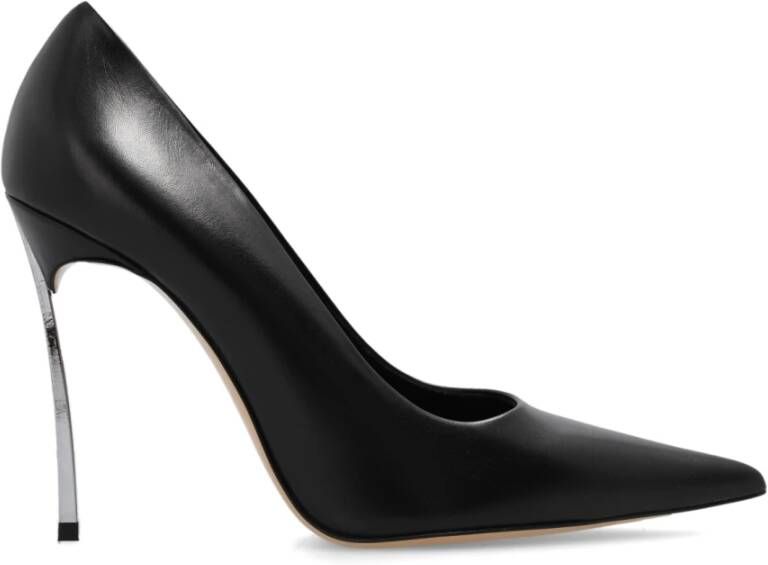 Casadei Zwarte lakleren pumps met puntige neus Zwart Dames