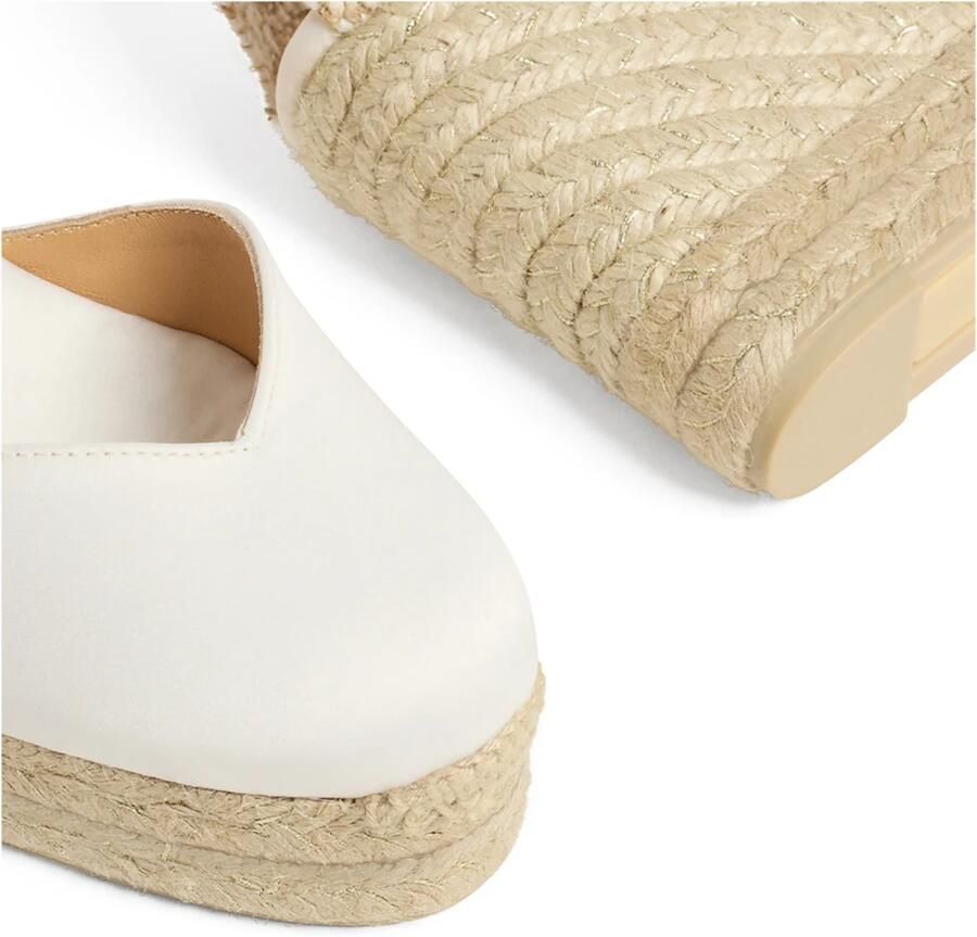 Castañer Chiara sateen espadrilles met striksluiting en 11 cm sleehak met dubbele platform.