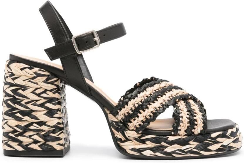 Castañer Zwarte Sandalen met Gekruiste Bandjes