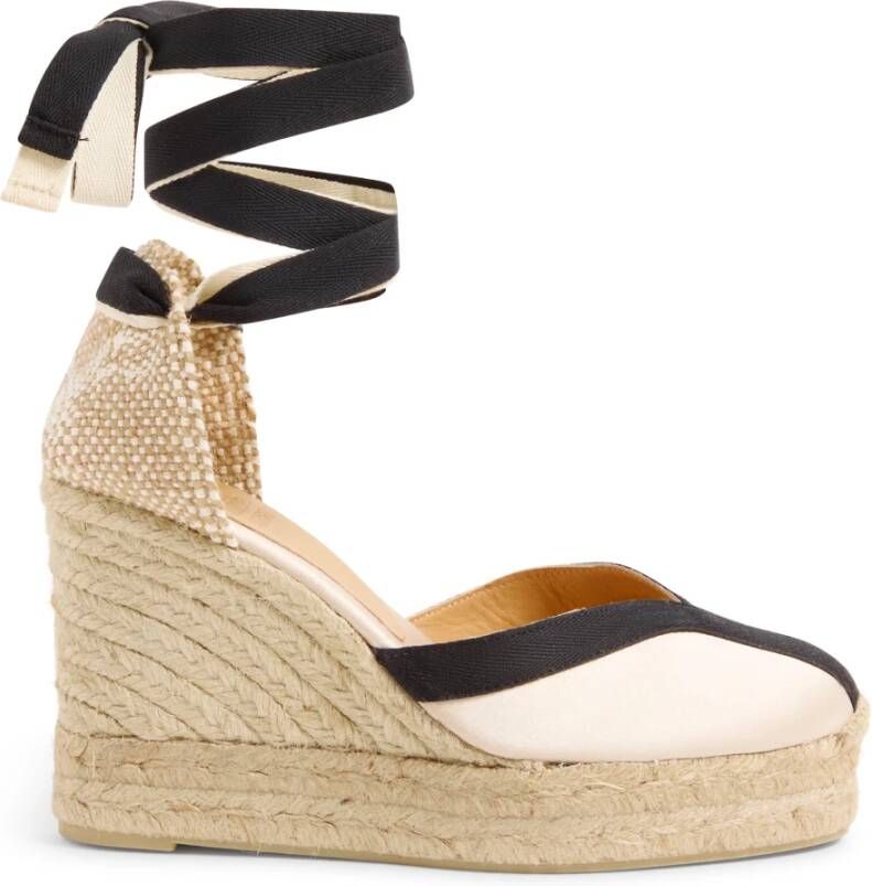 Castañer Ontworpen door Casilda se casa. Carmen satijnen espadrilles met 11 cm sleehak en dubbele platform.