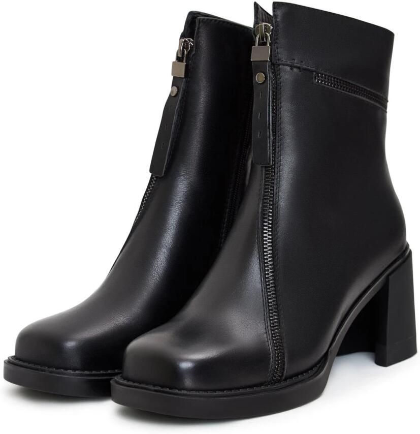 Cesare Gaspari Klassieke Enkelboots met Blokhak