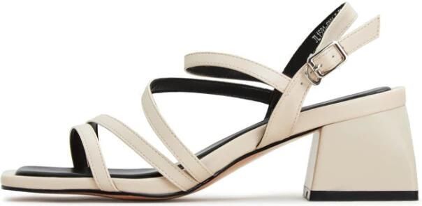 Cesare Gaspari Sandalen met blokhak Maria