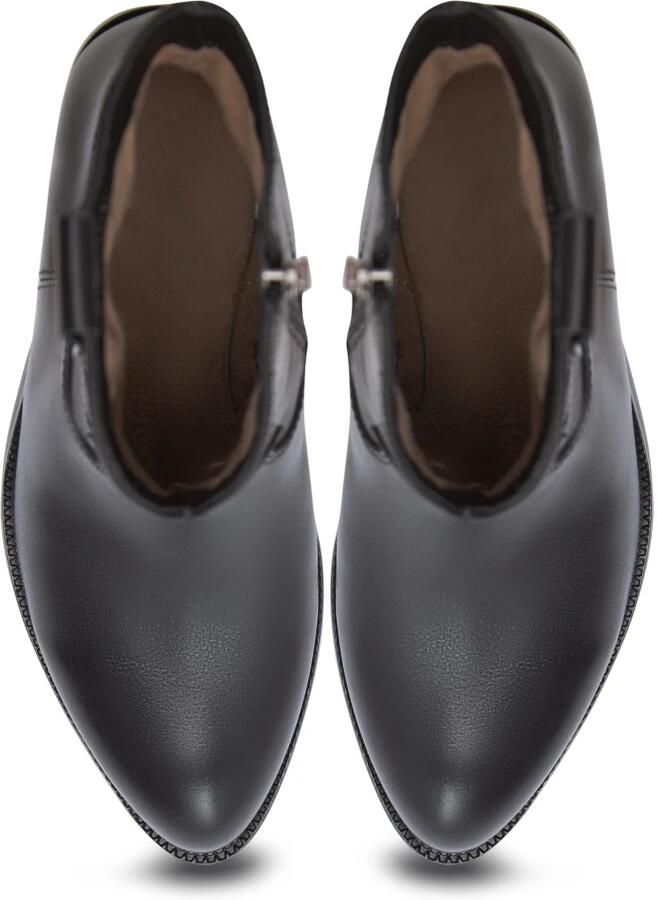 Cesare Gaspari Stijlvolle Bruine Suède Enkellaarzen Zwart