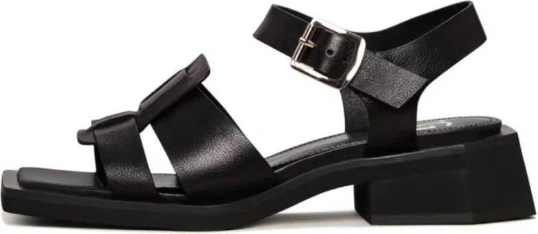 Cesare Gaspari Platte sandalen met geweven bandje