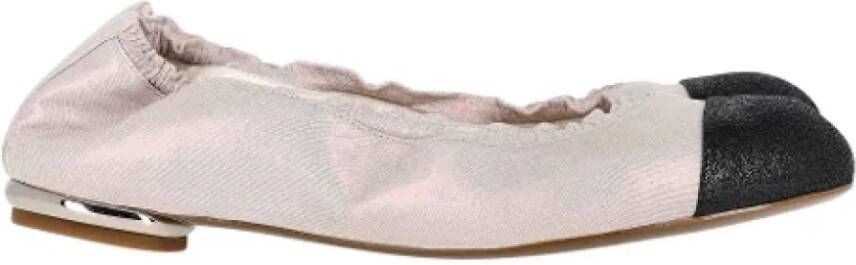 Chanel Vintage Pre-owned Canvas flats Pink Dames