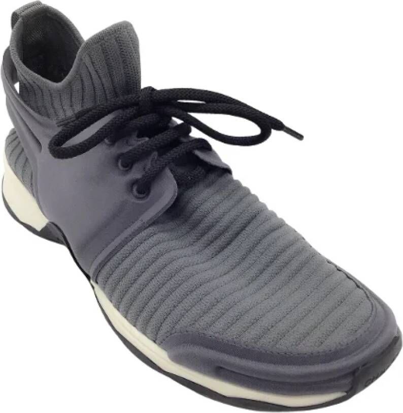 Chanel Vintage Pre-owned Canvas sneakers Gray Dames