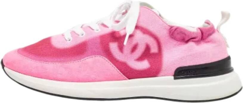 Chanel Vintage Pre-owned Fabric sneakers Pink Dames