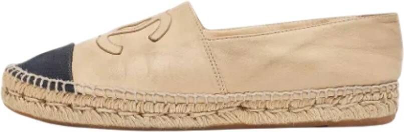 Chanel Vintage Pre-owned Leather espadrilles Beige Dames