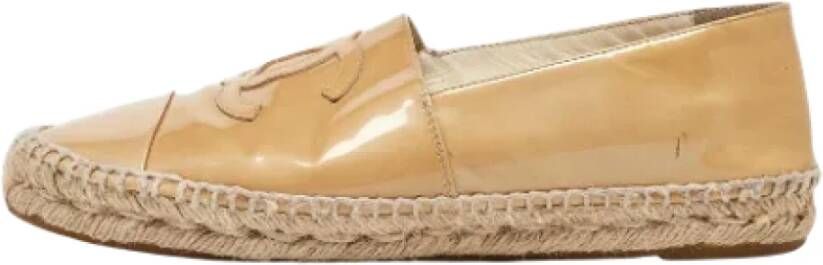 Chanel Vintage Pre-owned Leather flats Beige Dames