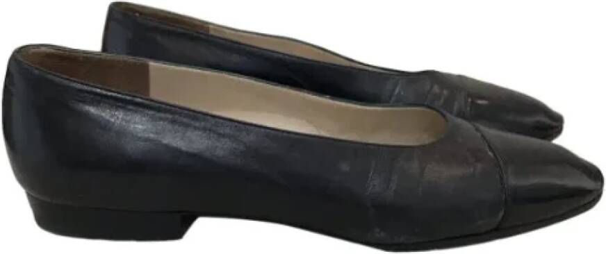 Chanel Vintage Pre-owned Leather flats Black Dames