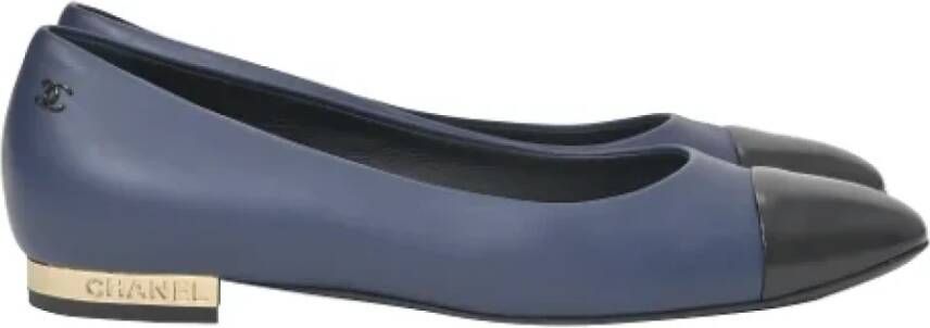 Chanel Vintage Pre-owned Leather flats Blue Dames