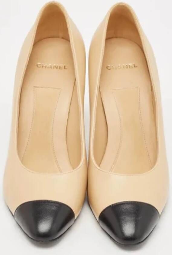 Chanel Vintage Pre-owned Leather heels Beige Dames