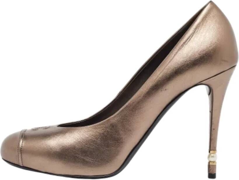 Chanel Vintage Pre-owned Leather heels Gray Dames