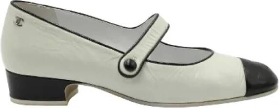 Chanel Vintage Pre-owned Leather heels White Dames